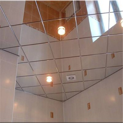 o teto 600x600 de aço inoxidável telha a configuração lisa do espelho do teste padrão na telha acústica do teto