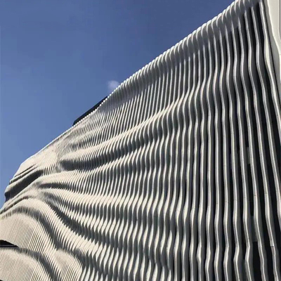 cortina de alumínio do revestimento da parede das fachadas da construção do metal do defletor da onda de 6000mm