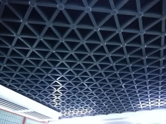 Telhados de telhados metálicos de células abertas triangulares