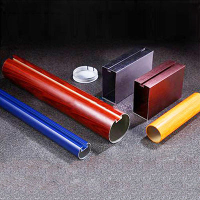 Painéis de teto metálicos tubulares 6063T6 Círculo Perfurado Defletor Suspenso com cartão de cores RAL