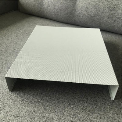 Teto Metálico de Alumínio 50x150 Microperfurado Ultra U Baffle