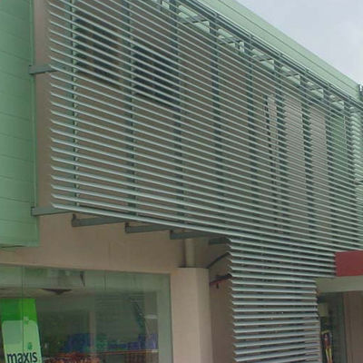Venezianas de alumínio de 85mm respiráveis para proteção solar externa