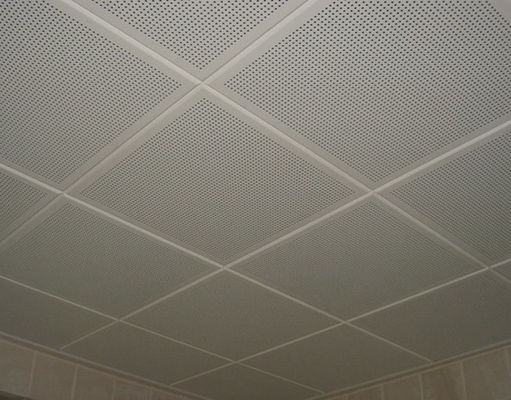 O grampo ISO9001 no teto do metal telha o balanço abaixo de 600x600 escondeu telhas do teto