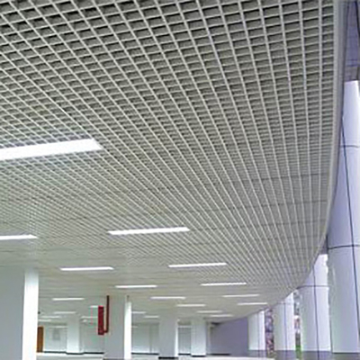 O teto escondido do metal de grade telha o quadrado de 200x200mm ou borda chanfrada