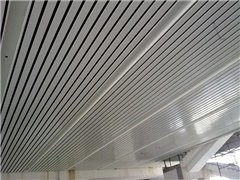 Teto de alumínio do metal da tira customizável de G da cor para a estação de metro